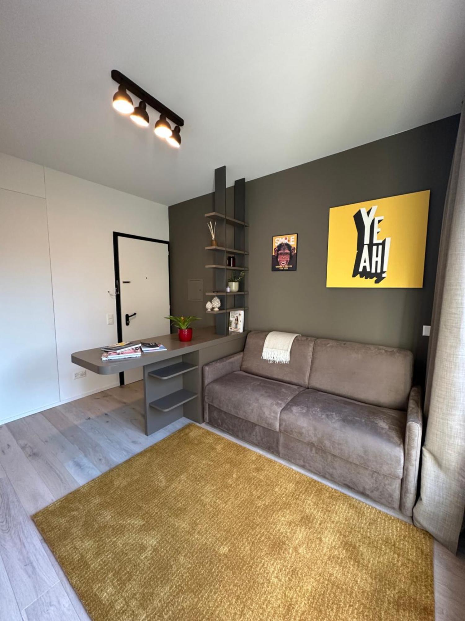 Live - Via A Riva Appartement *